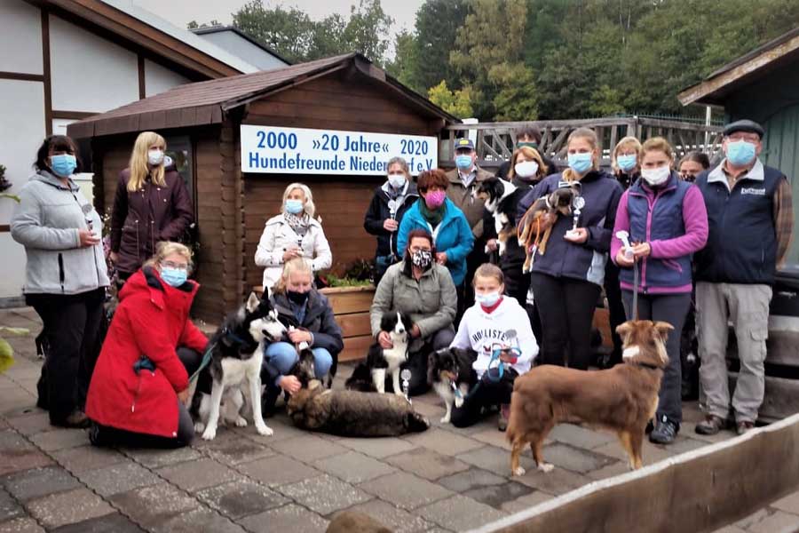 14 Team bestanden Begleithundeprüfung