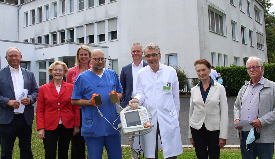 Neuer Defibrillator fürs Bethesda-Krankenhaus
