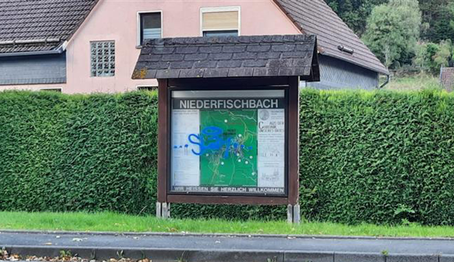 10.000 Euro Sachschaden durch Farbschmiereien