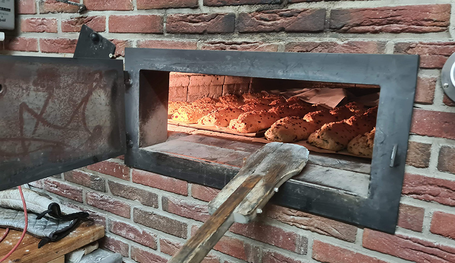 Letzter Backtag in Alchen für dieses Jahr