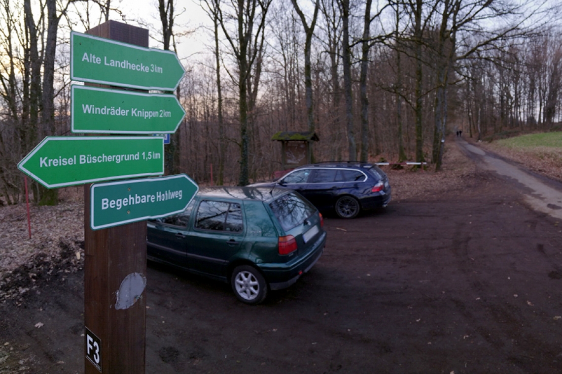 Schönheitskur und &quot;Upgrade&quot; für den Parktplatz an den Drei Eichen