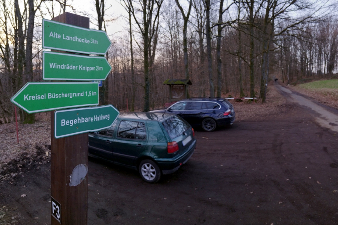 Schönheitskur und "Upgrade" für den Parktplatz an den Drei Eichen