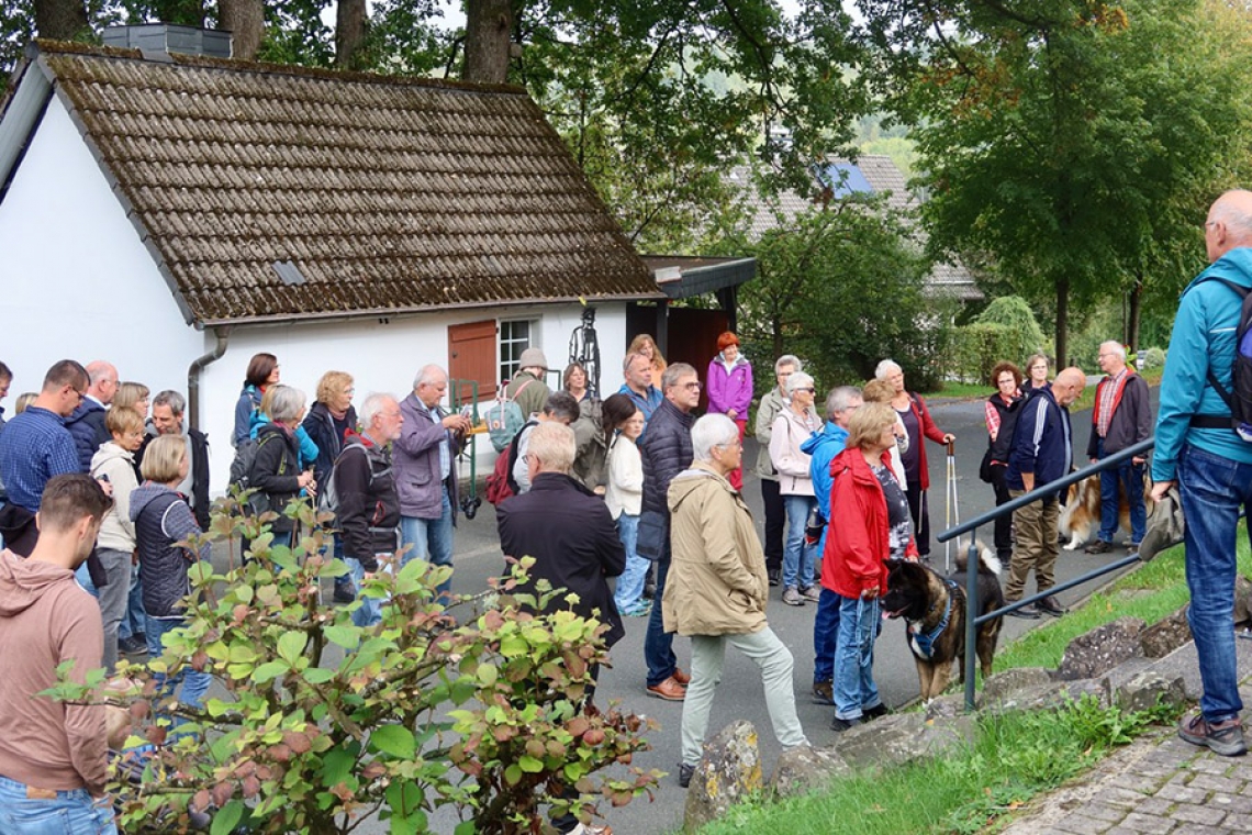 Die Spuren des Hileweges erwandert