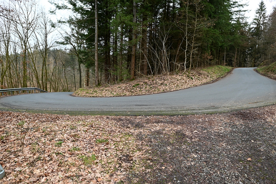 22-jährige Radfahrerin von SUV schwer verletzt