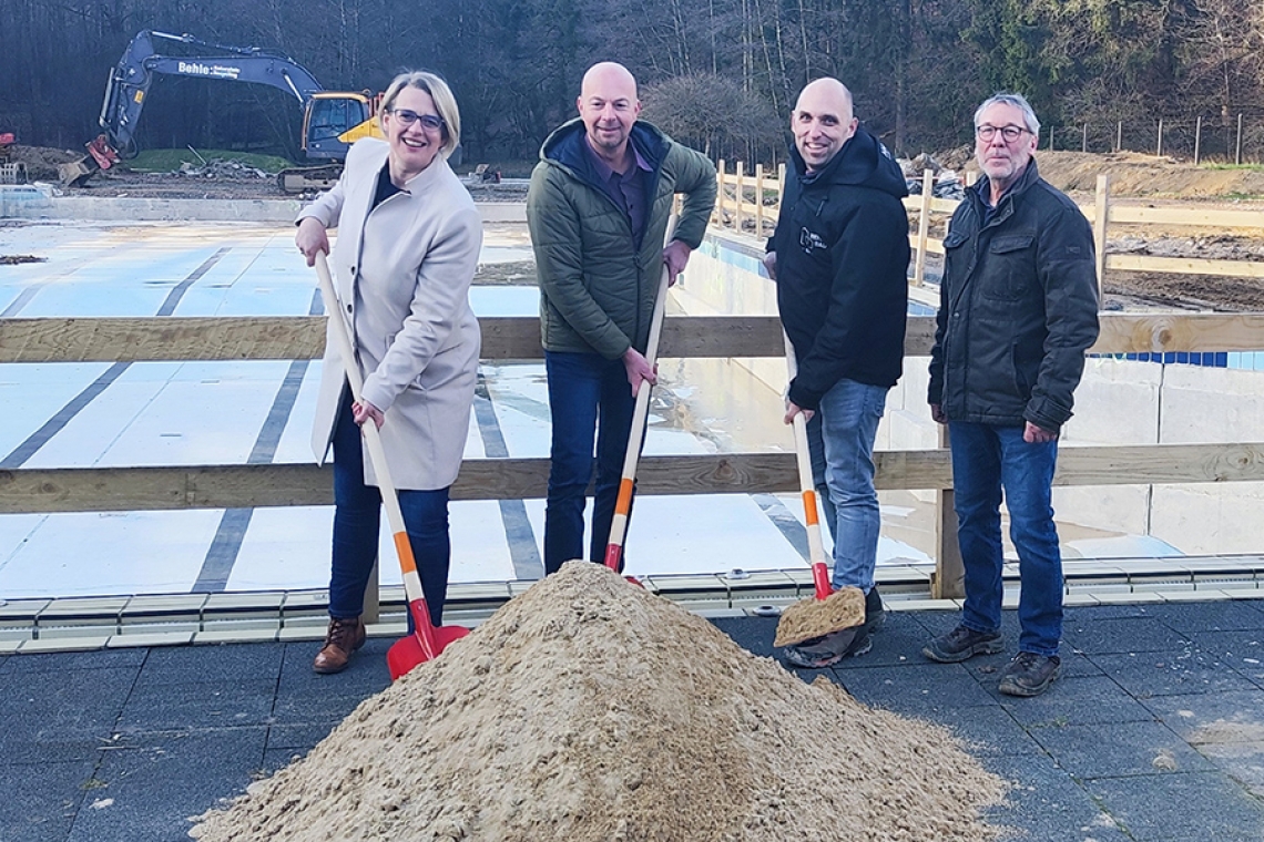Offizieller Startschuss für die Großbaustelle Freibad