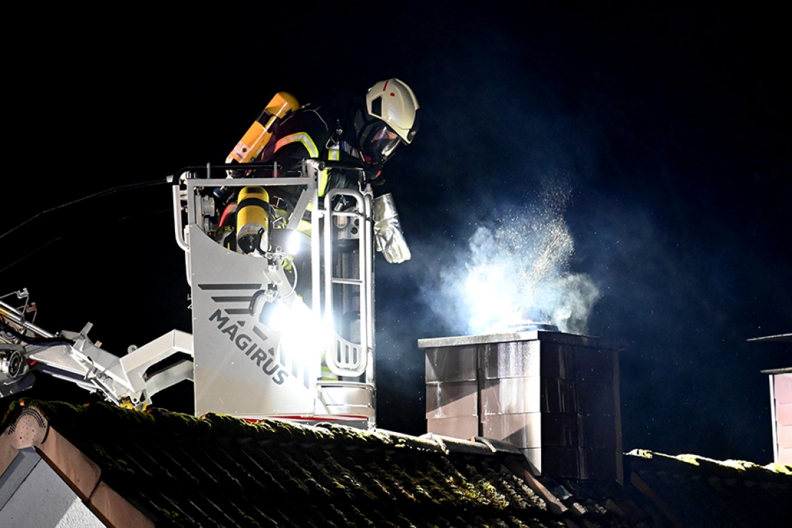Kaminbrand hält Löschgruppe Alchen am Montagabend auf Trab