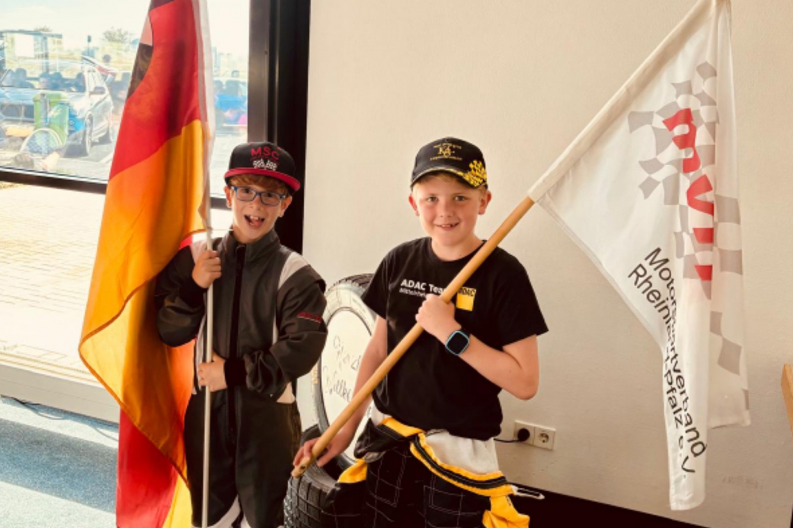Flecker Kartsportler in Garmisch und Oschersleben am Start