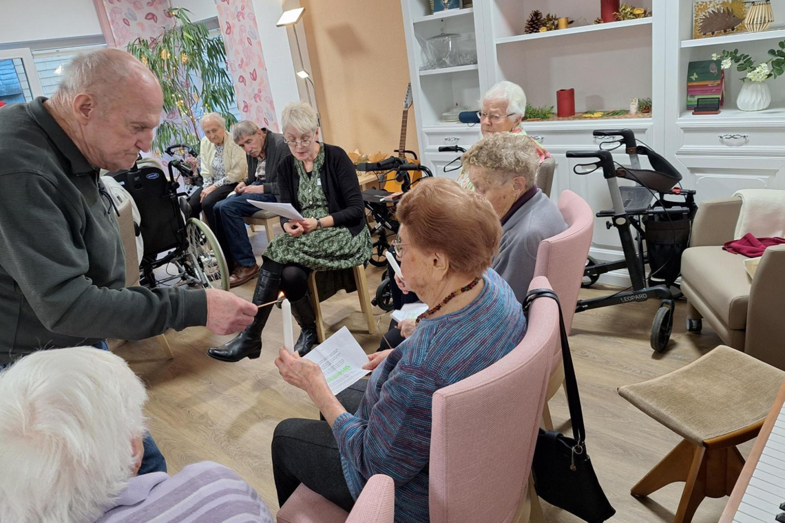 Erster Inhouse-Weihnachtsmarkt in der Tagespflege Bethanien