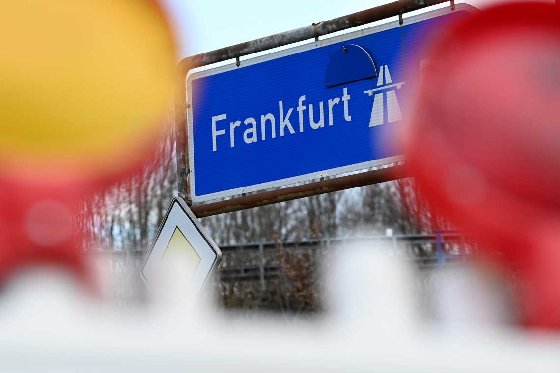 Autobahn zwischen Freudenberg und Siegen am Sonntag 