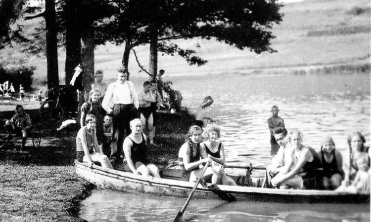 Neue FiZ-Ausgabe: Schwimmbad, Molkerei und das Ende des Krieges