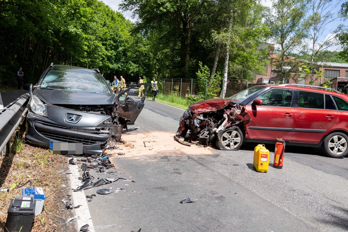 Zwei Verletzte bei Unfall auf der Konrad-Adenauer-Straße