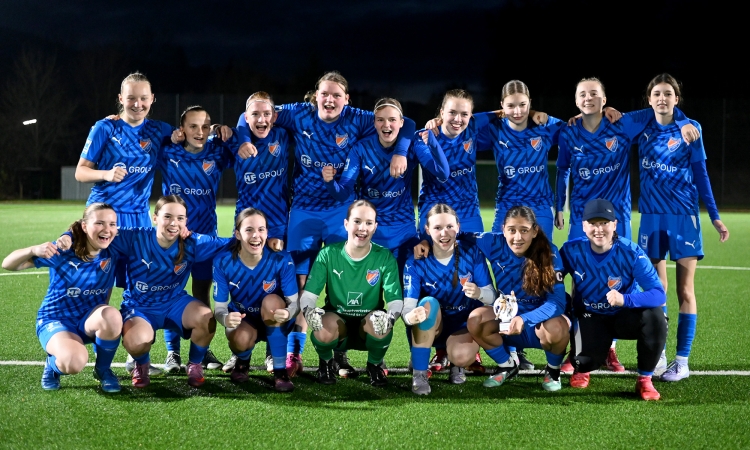 9:2 gegen die Sportfreundinnen - Fortuna-Mädels feiern Pokalsieg