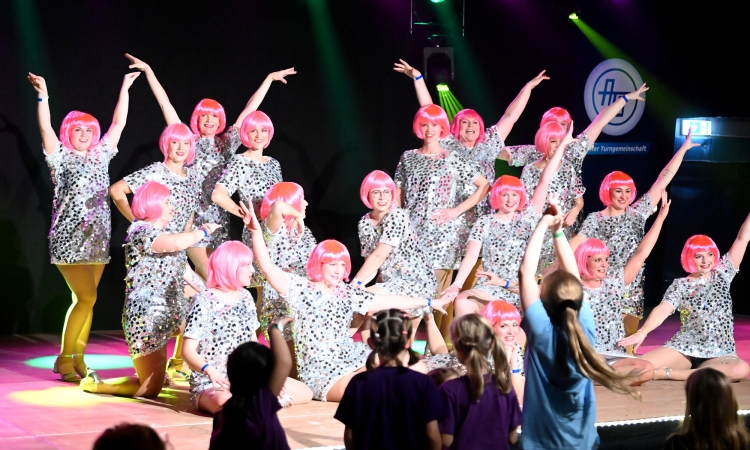 Tanz, Athletik und jede Menge Show: ATG feiert tolles Stiftungsfest
