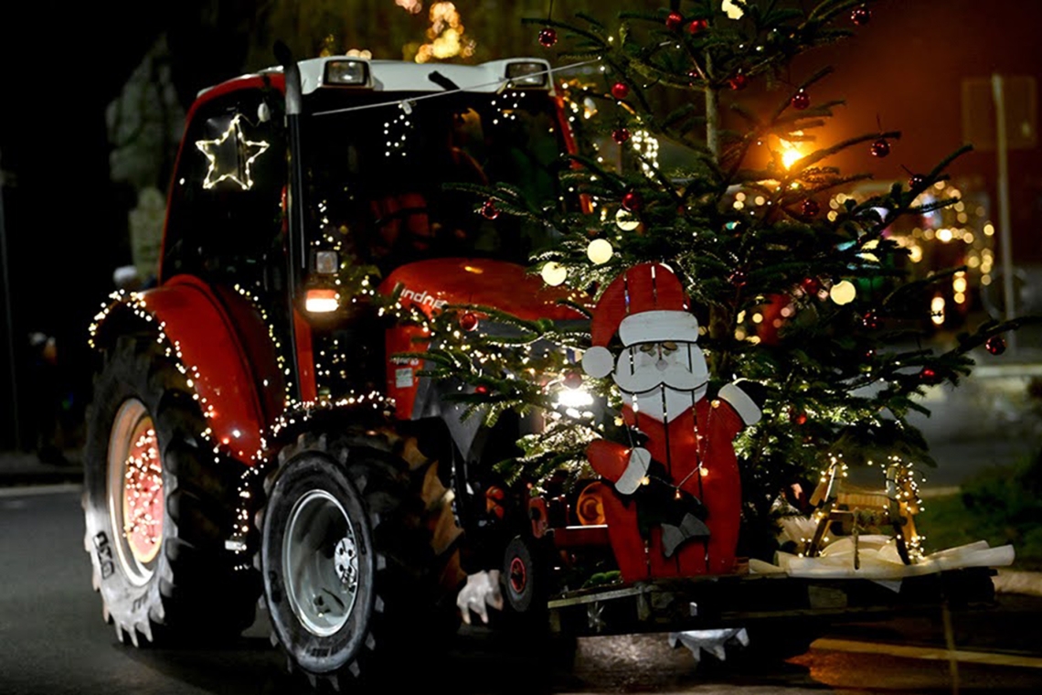 Treckerlichter rollen wieder – Glanz fürs Heuslingtal, Hilfe für die Region