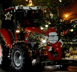 Treckerlichter rollen wieder – Glanz fürs Heuslingtal, Hilfe für die Region