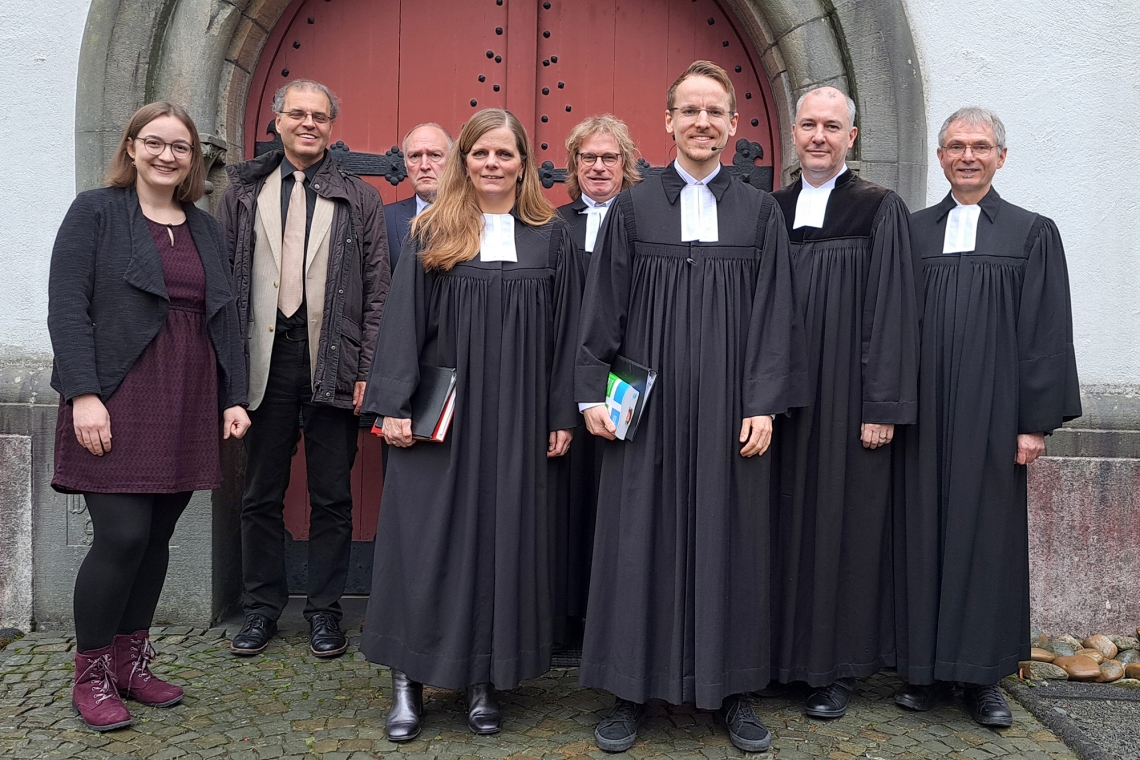 Jubel und Applaus: Neuer Pfarrer Andreas Hoenemann eingeführt