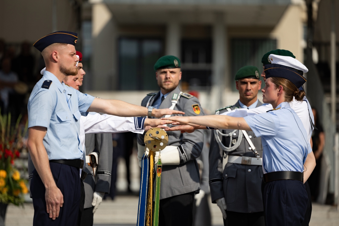 Wehrdienst – ja oder nein? Freudenberger Jugendliche sind gespalten