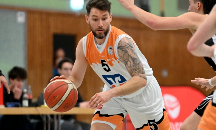 TV-Basketballer feiern 82:74-Sieg nach furiosem Schlussspurt