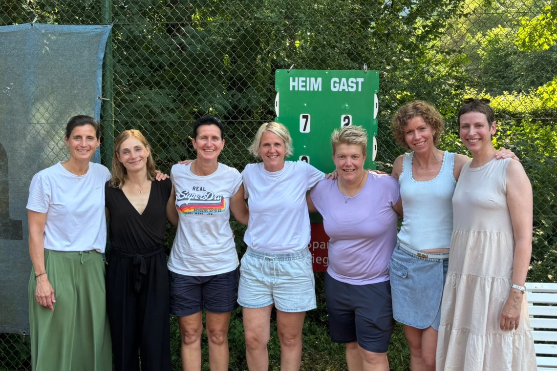 Tennis-Damen des TC Grün-Weiß bezwingen Meisterinnen aus Essen