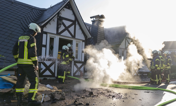 Feuer in Zwischendecke: Niederndorfer Backes verraucht